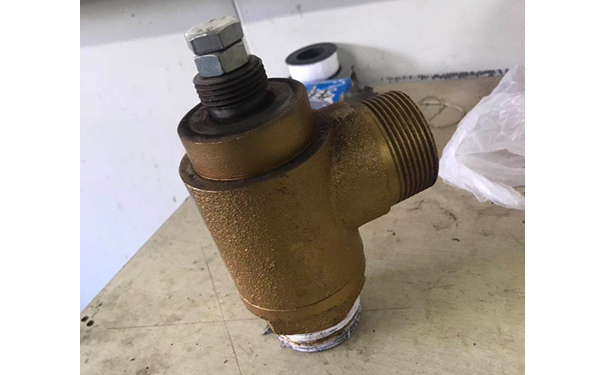 羅茨風(fēng)機(jī)安全閥是什么？